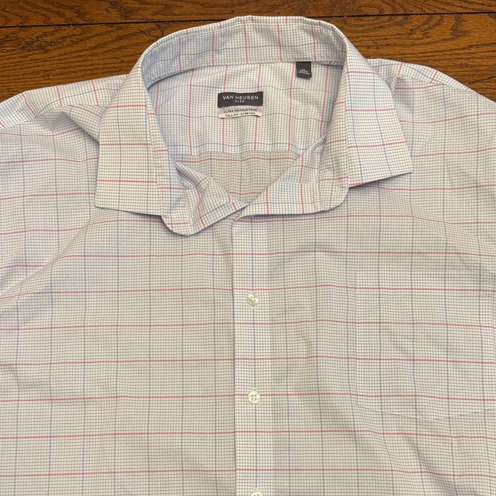 Van Heusen Men's Gray and Pink Checkered Dress Shirt